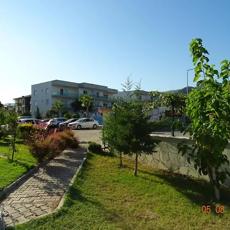 Esin Sitesi Kusadasi Davutlar