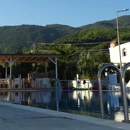 Esin Sitesi Kusadasi * Davutlar